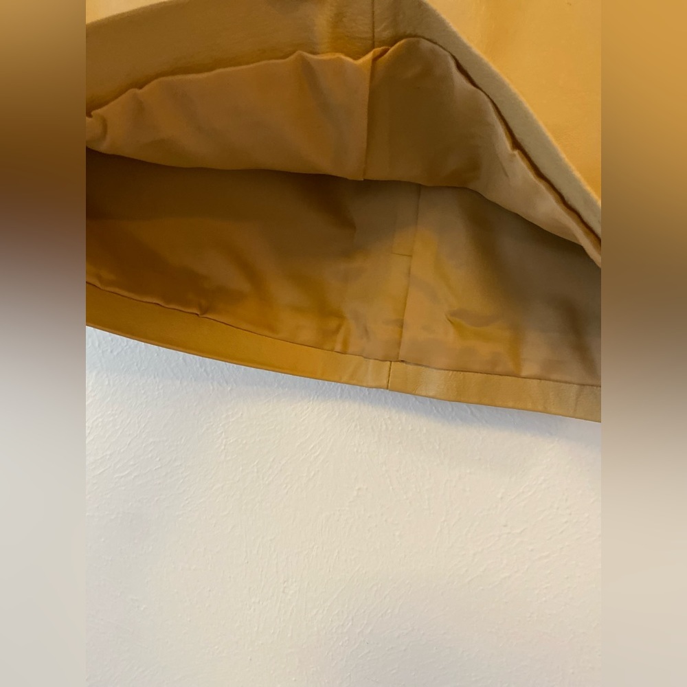 100% Leather Newport News Nude Colored Skirt - Picture 8 of 9